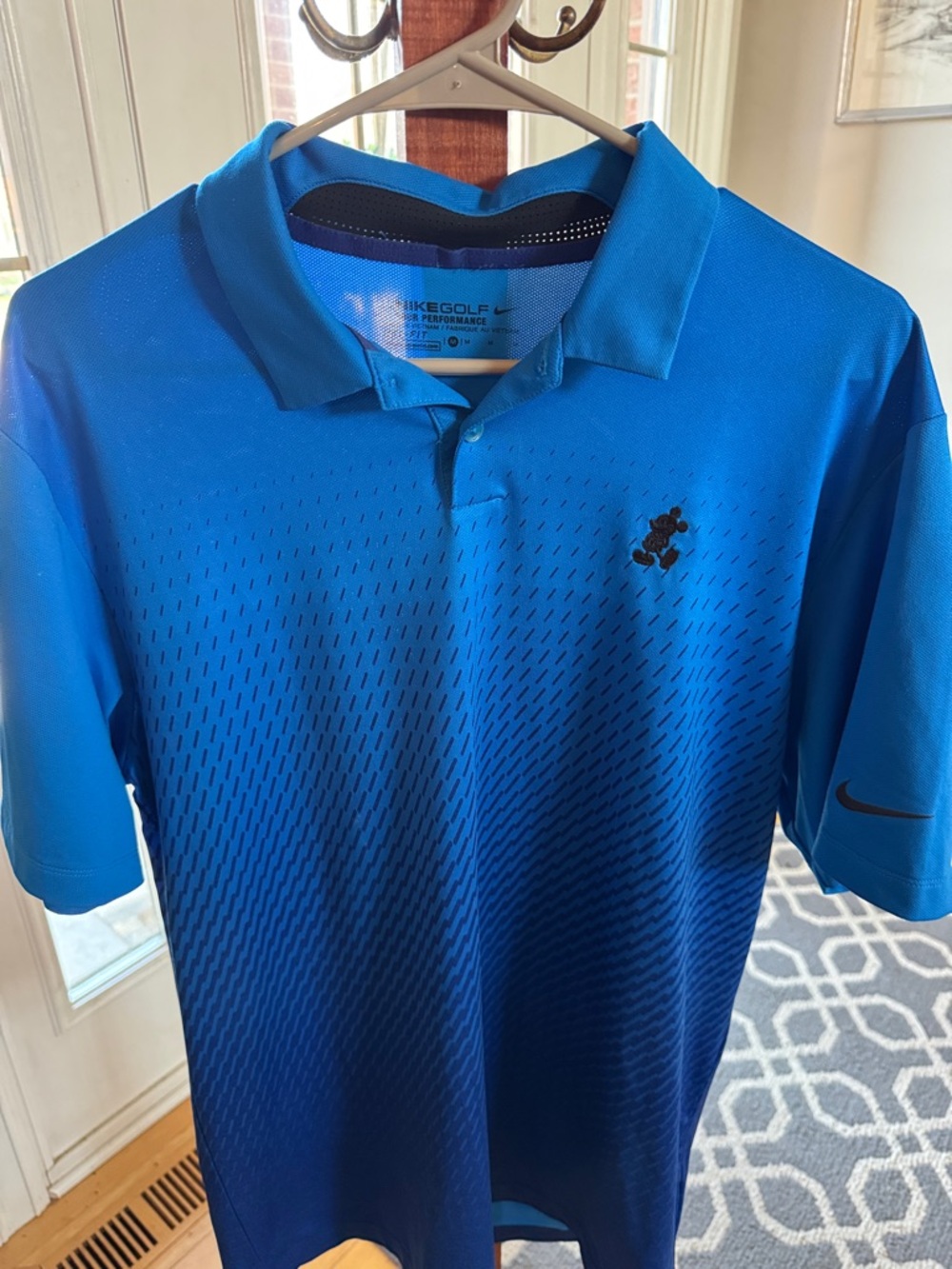 Nike Golf tour performance Men’s Bright Blue Gradient Golf Polo and DISNEY